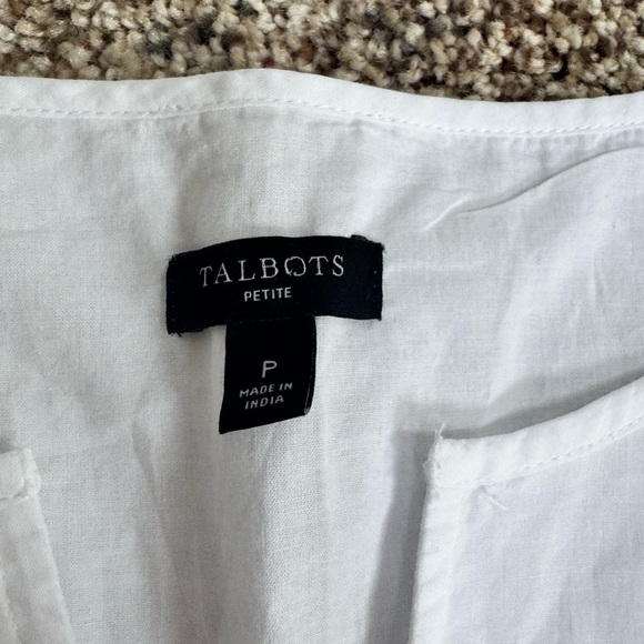 Like New Talbots Embroidered Flutter Sleeve Top - Picture 5 of 9